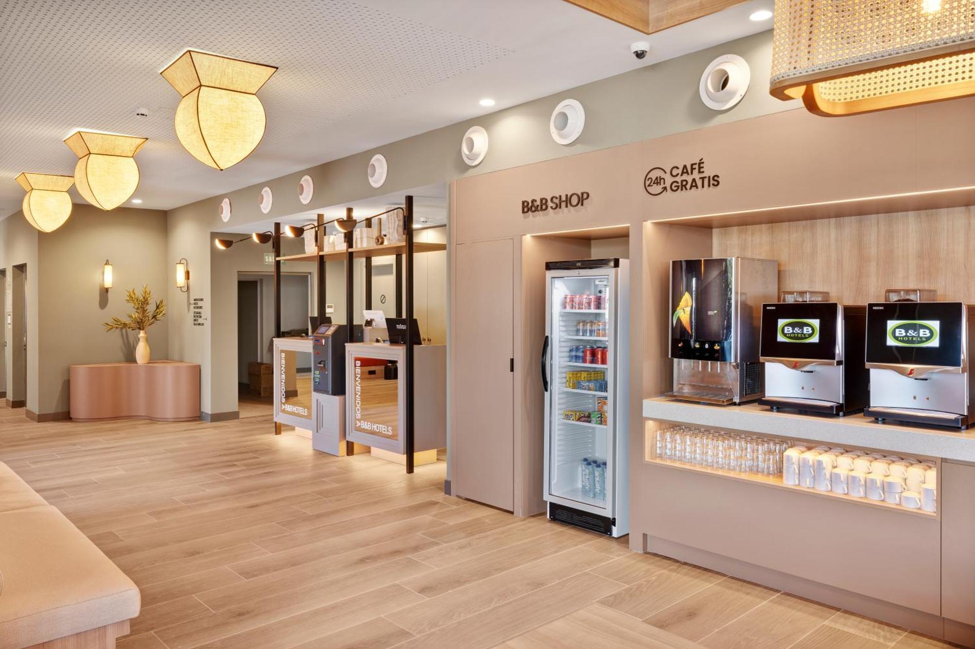 B&B Hotel Madrid Fuenlabrada Retail Park ภายนอก รูปภาพ
