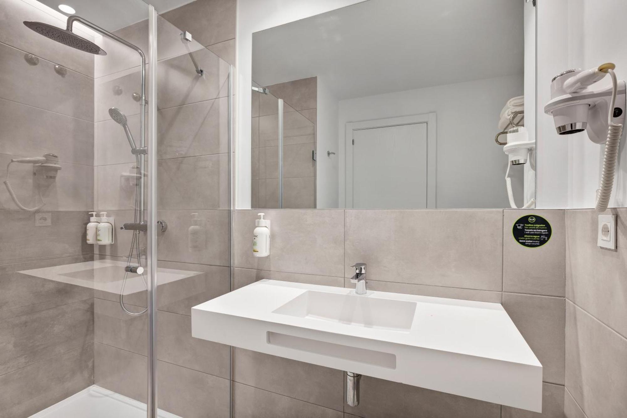 B&B Hotel Madrid Fuenlabrada Retail Park ภายนอก รูปภาพ