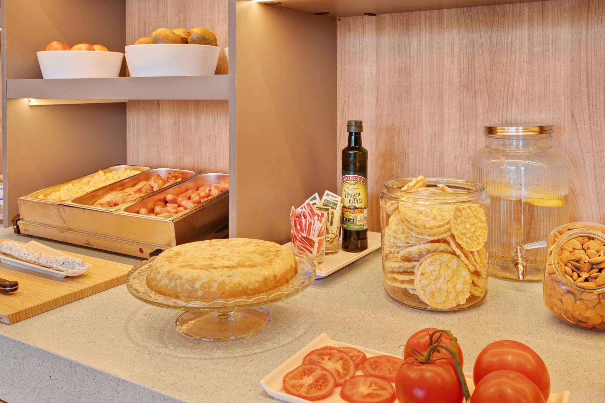 B&B Hotel Madrid Fuenlabrada Retail Park ภายนอก รูปภาพ